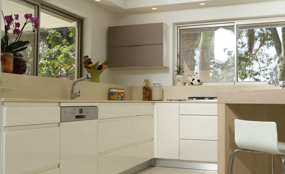 מטבח מעוצב של אבי לנגר תכנון ועיצוב פנים