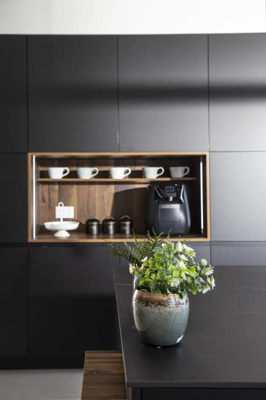 מטבח עם אי נשלף