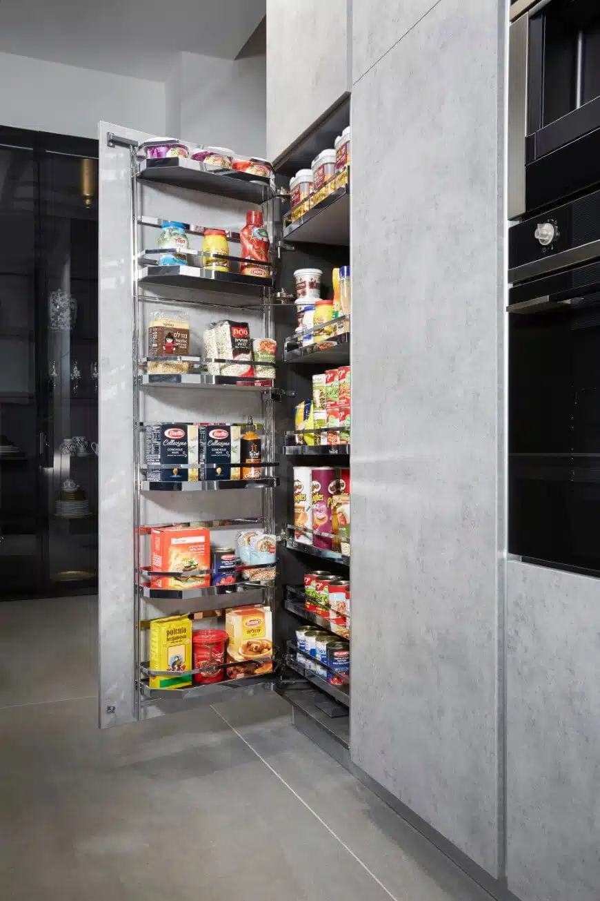 מגירות מזווה (נשלפים)